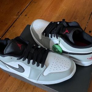 Low Jordan 1s